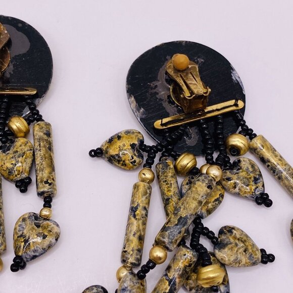 Unbranded Gray Black Speckled Heart Beaded Clip On Earrings - Picture 7 of 8